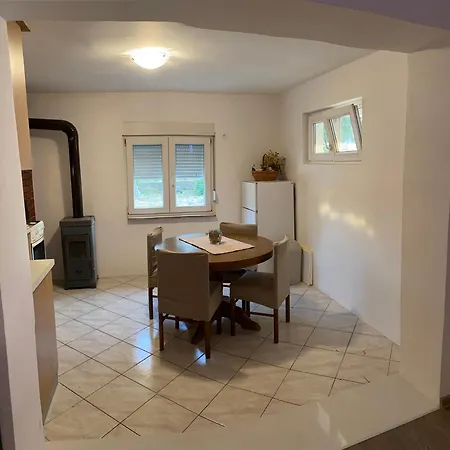 Ruzo Moja 公寓 扎达尔