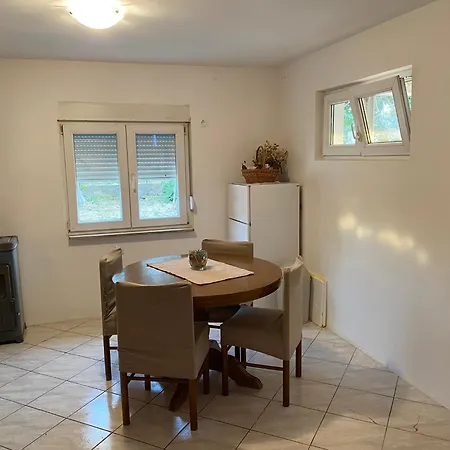 Ruzo Moja Apartment